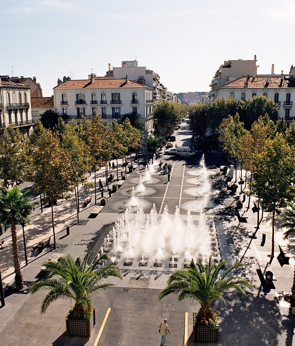 PLACE DE GAULLE 2